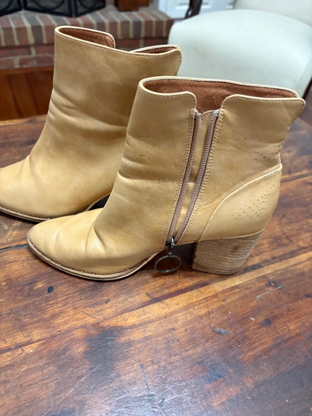 BEAST FASHION Camel Tan Leather Ankle Booties with Zip Sides & Stacked Heel Sz 8